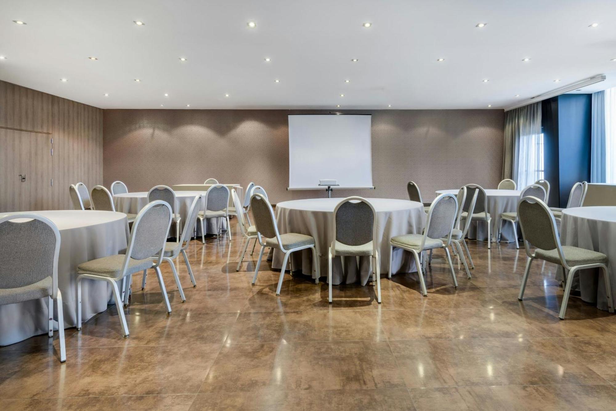 Ac Hotel Madrid Feria By Marriott Extérieur photo
